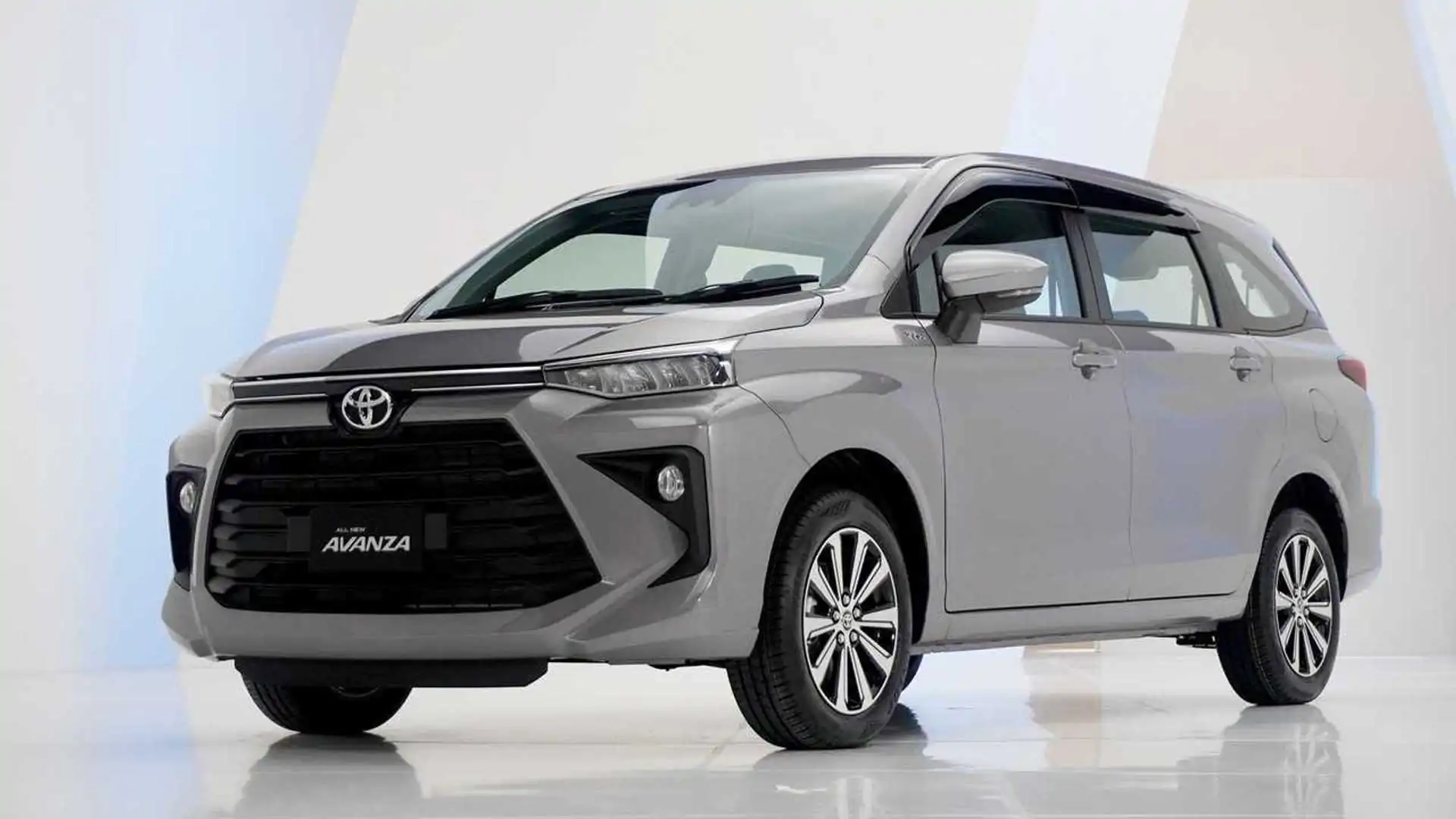 Harga Toyota Avanza bekas