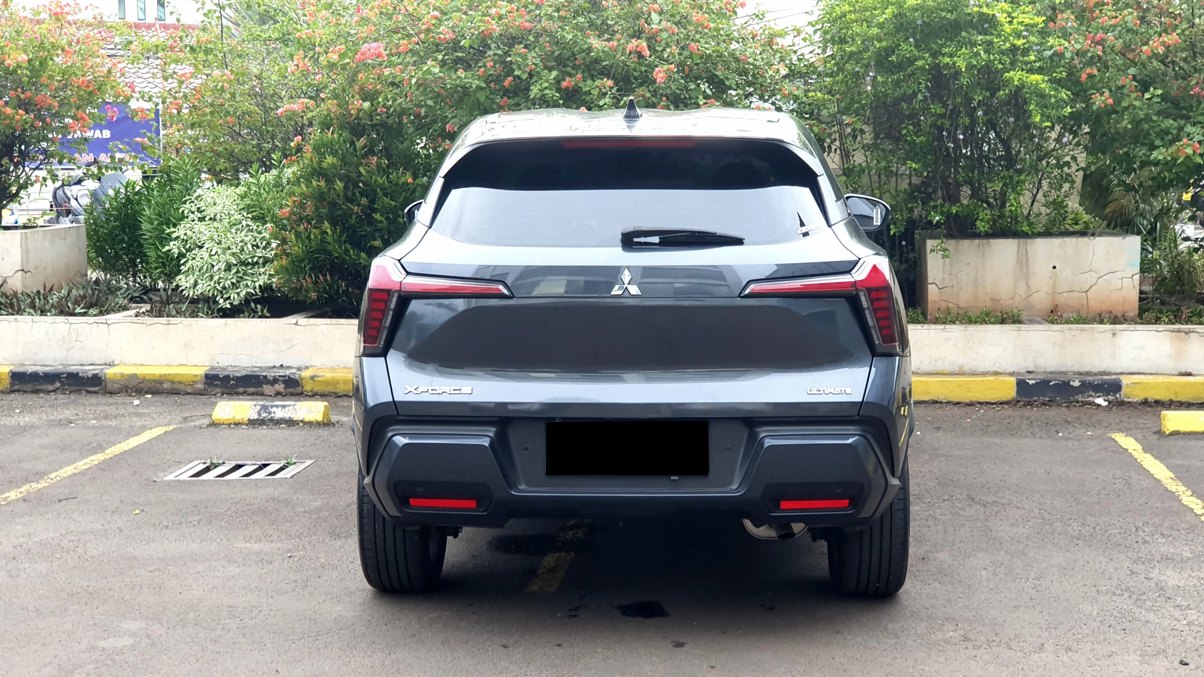 Performa Mesin dan Sistem Penggerak: Mobil Mitsubishi XForce dan Xpander