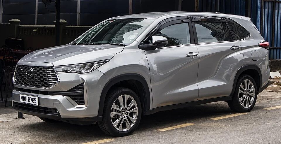 Merek Mobil Bekas Paling Laris di Indonesia