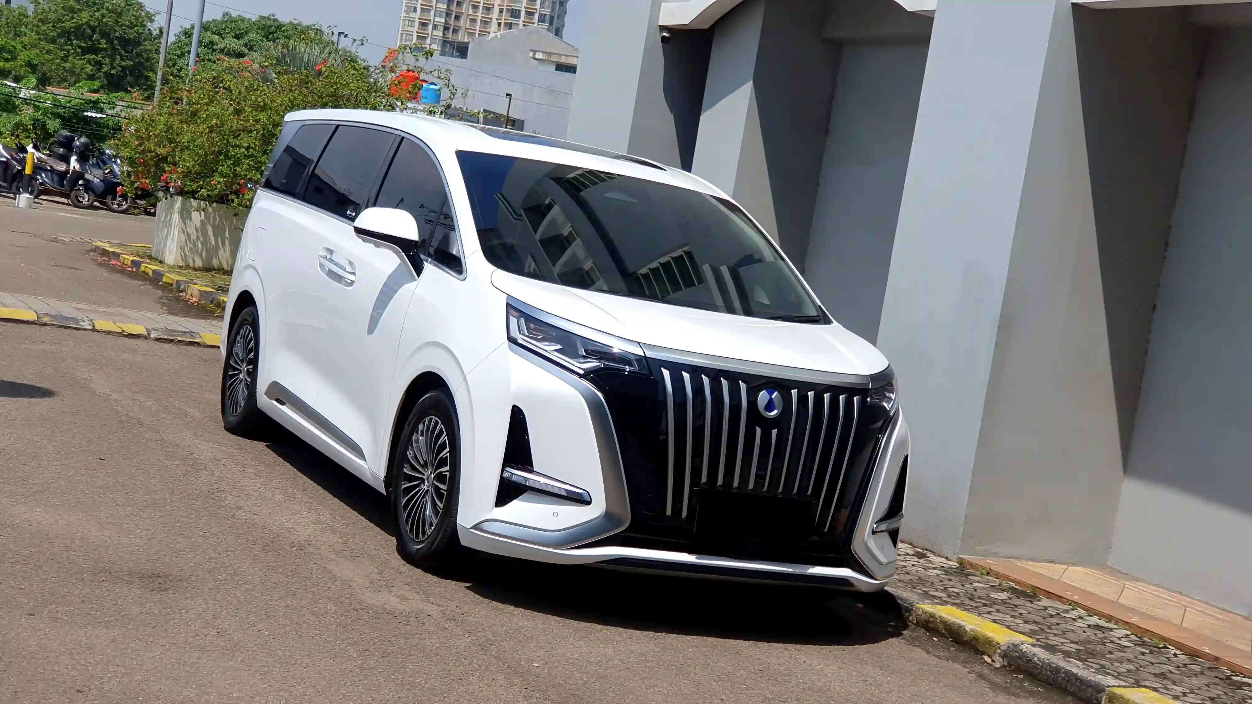Belanja Mobil Valentine's Day