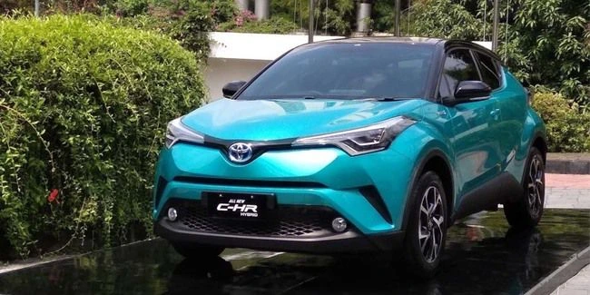 Mobil Hybrid Bekas Murah